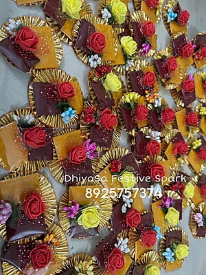 Pasappu Kumkum Set